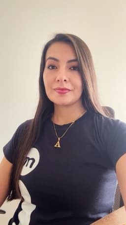 Angela Largo